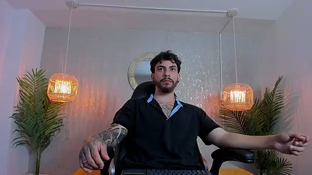 Snapshot of leviwolff chatting on July 12, 2026, 3:29 am leviwolff online show from July 12, 2026, 3:29 am
