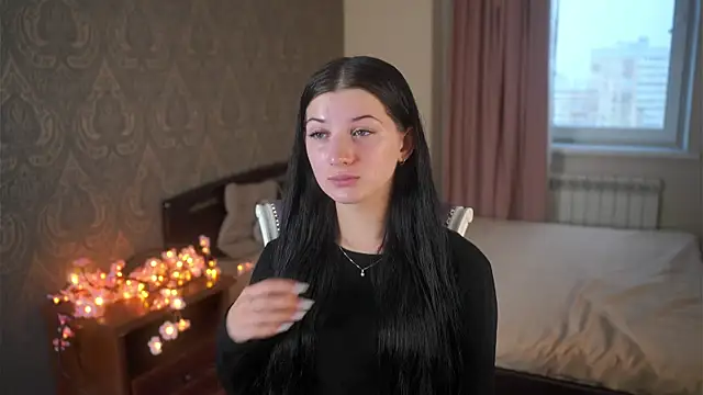 Snapshot of LatoriaCriscuolo chatting on July 15, 2026, 12:12 pm LatoriaCriscuolo online show from July 15, 2026, 12:12 pm