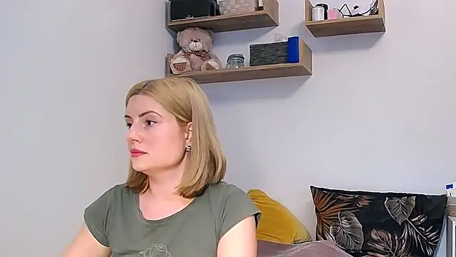 alisenties online show from October 1, 2025, 2:32 pm