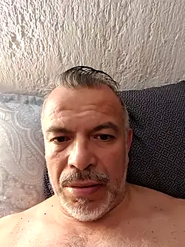 Snapshot of cared72 chatting on July 15, 2026, 7:59 am cared72 online show from July 15, 2026, 7:59 am