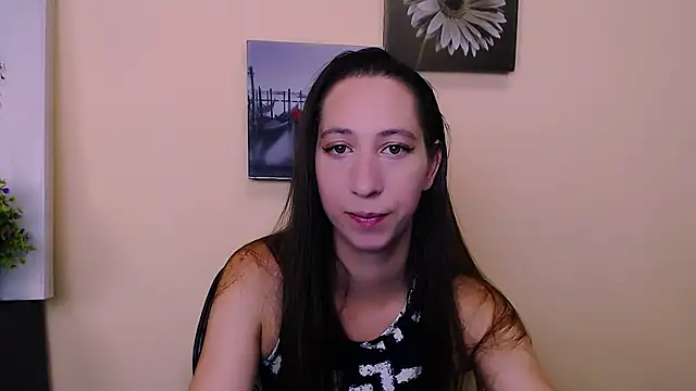 Snapshot of _Astraia_ chatting on July 14, 2026, 6:29 am Astraia online show from July 14, 2026, 6:29 am
