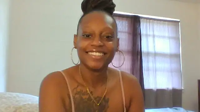 Snapshot of Mz_Goddess chatting on July 29, 2026, 6:29 pm Mz Goddess online show from July 29, 2026, 6:29 pm