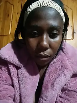 Mickieym online show from July 14, 2026, 7:42 pm