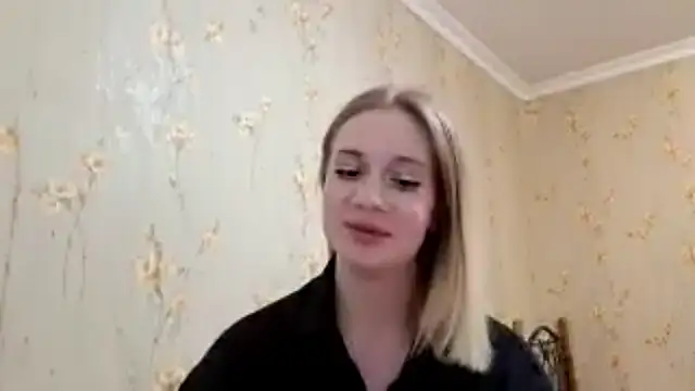 Snapshot of renna_rine chatting on July 14, 2026, 8:04 pm renna rine online show from July 14, 2026, 8:04 pm