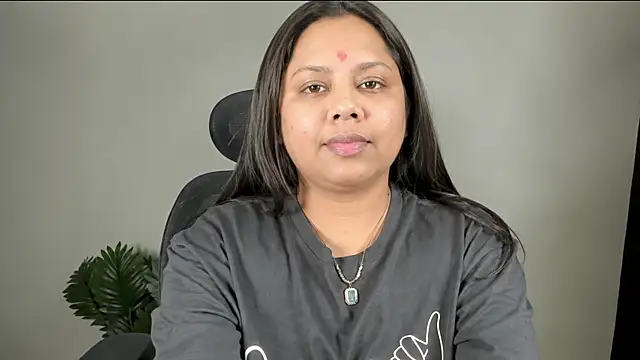 Varsha-ji767 online show from July 16, 2026, 7:55 pm