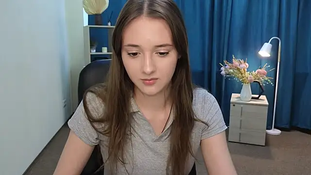 Snapshot of CatherineHalbert chatting on July 19, 2026, 9:17 am CatherineHalbert online show from July 19, 2026, 9:17 am