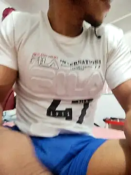 Snapshot of Sthiik chatting on July 20, 2026, 9:17 pm Sthiik online show from July 20, 2026, 9:17 pm