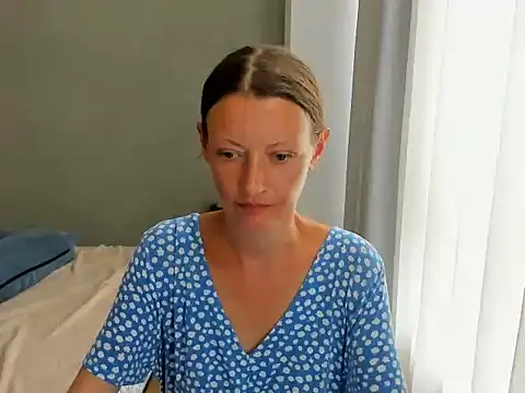 Snapshot of VelvetZara chatting on July 22, 2026, 12:51 pm VelvetZara online show from July 22, 2026, 12:51 pm
