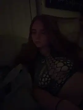 Snapshot of sexyredhead7 chatting on August 1, 2026, 4:32 am sexyredhead7 online show from August 1, 2026, 4:32 am