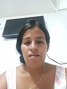 Snapshot of Hurtad_12 chatting on July 31, 2026, 1:10 pm Hurtad 12 online show from July 31, 2026, 1:10 pm
