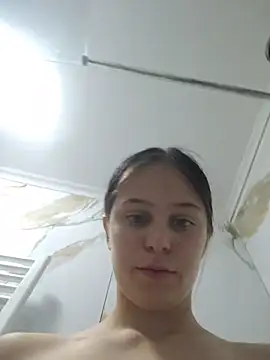 Snapshot of Girlbrunet chatting on July 31, 2026, 7:33 pm Girlbrunet online show from July 31, 2026, 7:33 pm