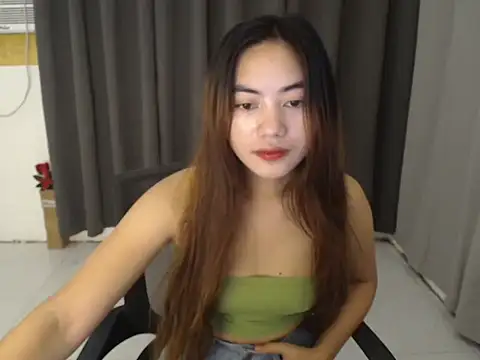 Snapshot of sexybabedine chatting on July 25, 2026, 6:14 pm sexybabedine online show from July 25, 2026, 6:14 pm
