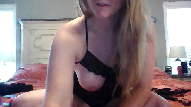 Snapshot of mountainmounter chatting on July 24, 2026, 7:21 pm mountainmounter online show from July 24, 2026, 7:21 pm