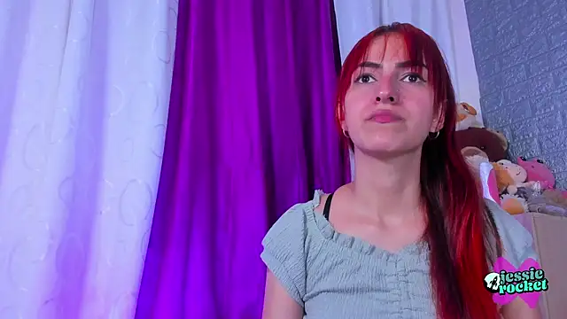 jessierocketx online show from September 9, 2025, 9:24 pm