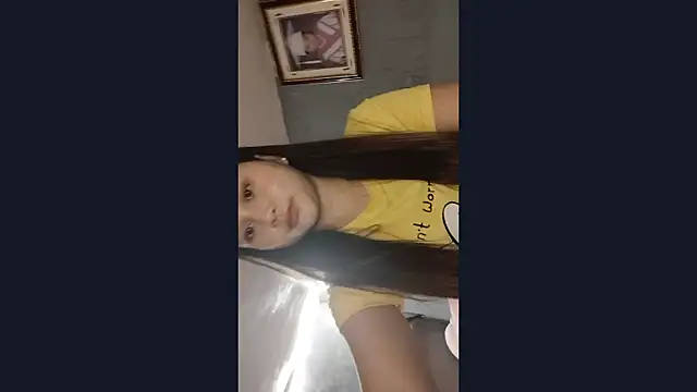 Snapshot of LuciArvay chatting on July 27, 2026, 6:31 am LuciArvay online show from July 27, 2026, 6:31 am