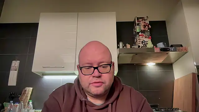 Snapshot of theitalianbear chatting on February 27, 2025, 12:25 am theitalianbear online show from February 27, 2025, 12:25 am