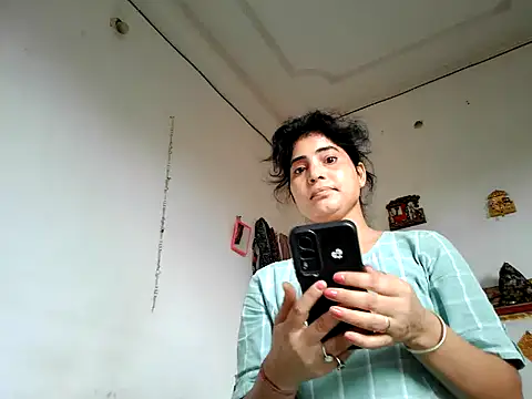 Snapshot of POJA_SHARMAA chatting on July 31, 2026, 5:29 am POJA SHARMAA online show from July 31, 2026, 5:29 am