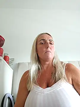 Snapshot of sexynicola chatting on July 26, 2026, 6:37 pm sexynicola online show from July 26, 2026, 6:37 pm
