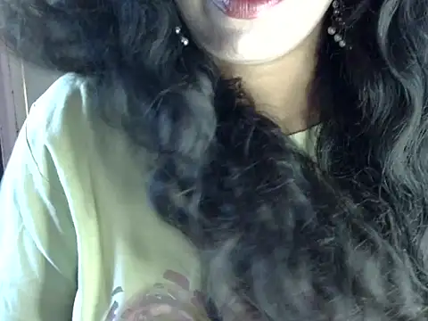 Snapshot of Zara_Sidd chatting on August 7, 2026, 10:43 am Zara Sidd online show from August 7, 2026, 10:43 am