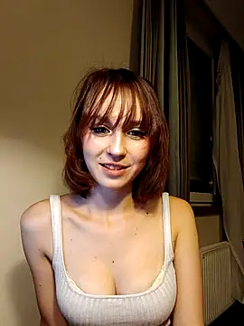 Snapshot of BambiiNoelle chatting on July 26, 2026, 8:49 pm BambiiNoelle online show from July 26, 2026, 8:49 pm