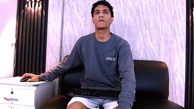  Thiago12 online show from July 28, 2026, 3:14 am