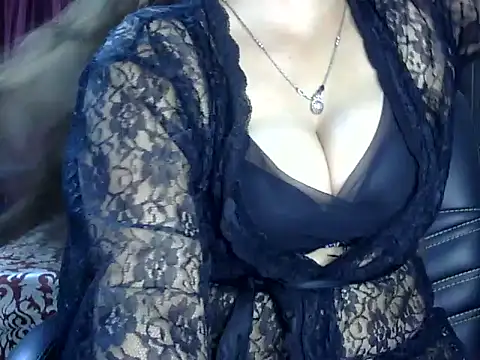 Snapshot of SleekAura chatting on July 30, 2026, 5:12 pm SleekAura online show from July 30, 2026, 5:12 pm