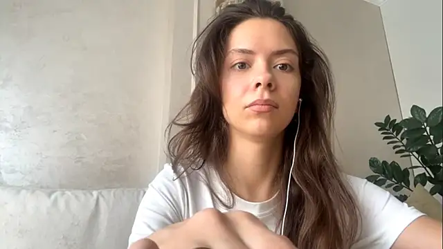 Snapshot of JeaniceBotha chatting on August 9, 2026, 8:20 am JeaniceBotha online show from August 9, 2026, 8:20 am