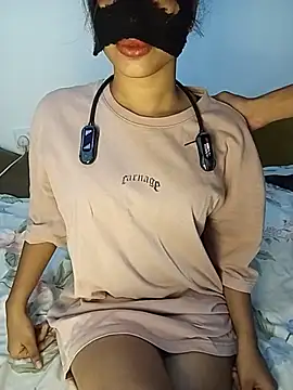 Snapshot of imshi-baby chatting on July 31, 2026, 10:29 pm imshi-baby online show from July 31, 2026, 10:29 pm