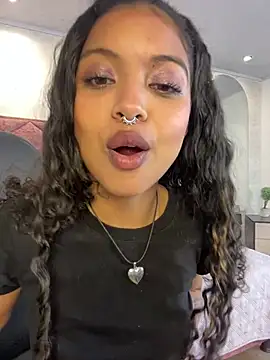 Sara cruz21 online show from July 31, 2026, 5:21 pm