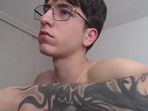 Snapshot of IfindSlav3 chatting on July 30, 2026, 9:14 pm IfindSlav3 online show from July 30, 2026, 9:14 pm