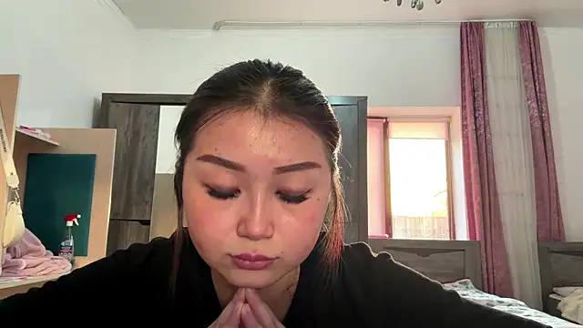 Milkyhope online show from August 8, 2026, 2:02 pm