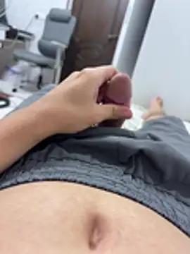 Slimsexyboy online show from August 2, 2026, 4:37 pm