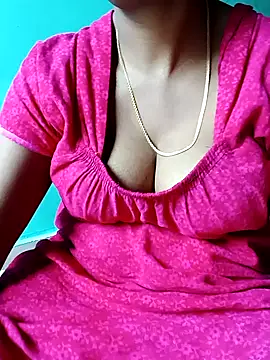 Snapshot of Lovely-Deepa chatting on August 3, 2026, 4:09 am Lovely-Deepa online show from August 3, 2026, 4:09 am