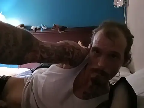 Snapshot of Wildfreakxxwolf chatting on August 3, 2026, 12:19 am Wildfreakxxwolf online show from August 3, 2026, 12:19 am