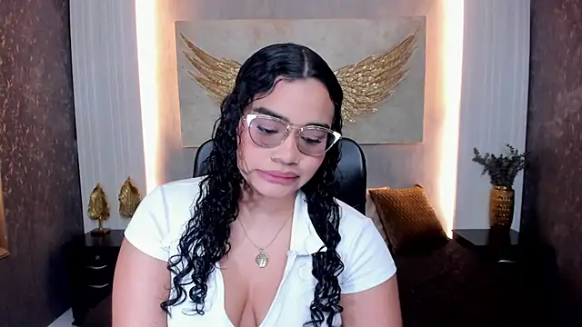 Snapshot of Celeste_luxe chatting on August 4, 2026, 11:26 am Celeste luxe online show from August 4, 2026, 11:26 am