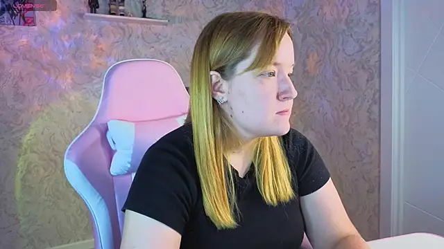 Snapshot of Sophia_Millery chatting on August 8, 2026, 8:54 am Sophia Millery online show from August 8, 2026, 8:54 am