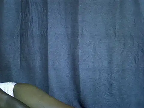 Snapshot of Pretty_vee1 chatting on August 5, 2026, 10:20 am Pretty vee1 online show from August 5, 2026, 10:20 am