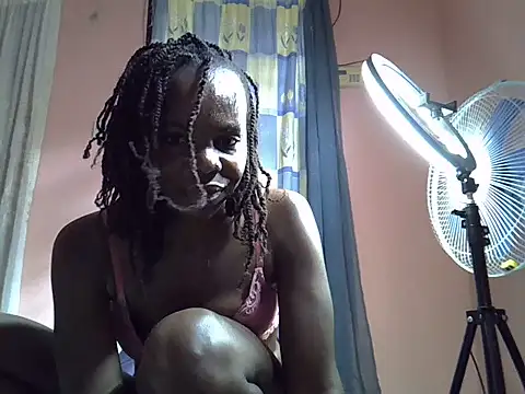 Snapshot of Selpha77 chatting on August 6, 2026, 6:41 am Selpha77 online show from August 6, 2026, 6:41 am