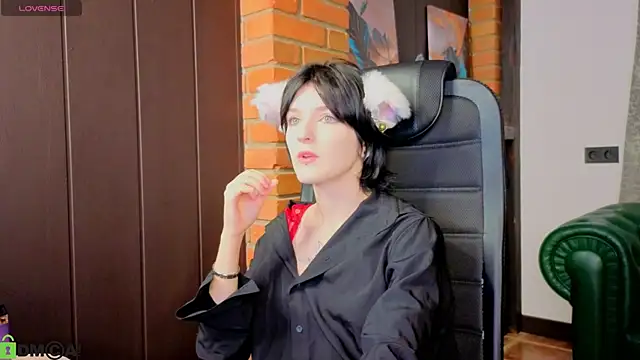 Zulema Raven online show from August 10, 2026, 1:12 am
