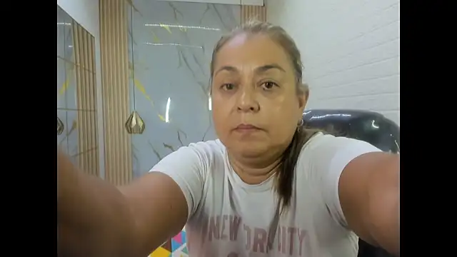 sex mommy  online show from August 8, 2026, 3:30 pm