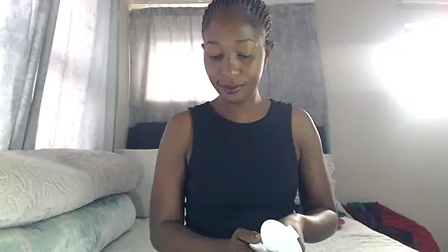 leanna23 online show from February 15, 2026, 5:30 am