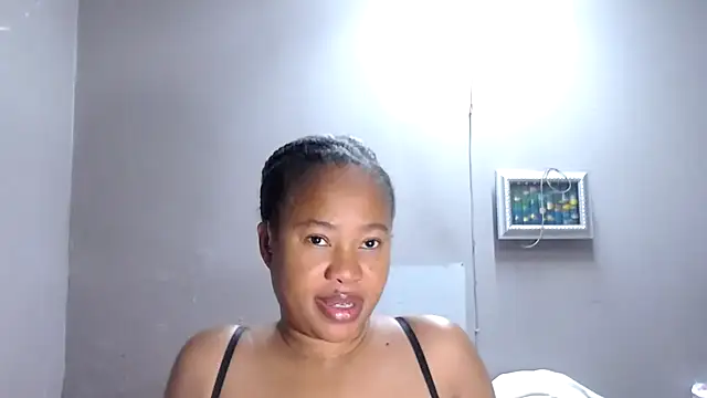 Snapshot of BigAreola26 chatting on June 1, 2026, 4:56 am BigAreola26 online show from June 1, 2026, 4:56 am