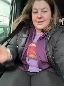 Snapshot of BootyLola chatting on February 14, 2025, 10:38 am BootyLola online show from February 14, 2025, 10:38 am