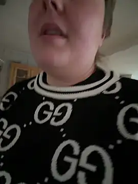 Snapshot of BootyLola chatting on February 3, 2026, 7:35 am BootyLola online show from February 3, 2026, 7:35 am