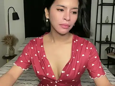 Snapshot of your_bianca69 chatting on September 22, 2025, 12:27 am your bianca69 online show from September 22, 2025, 12:27 am