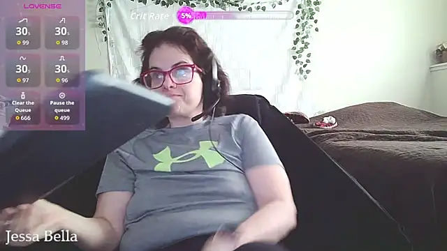 Snapshot of JessaBella chatting on May 19, 2026, 4:14 pm JessaBella online show from May 19, 2026, 4:14 pm