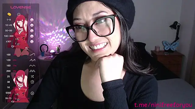 Ninimoon online show from September 9, 2025, 2:54 am