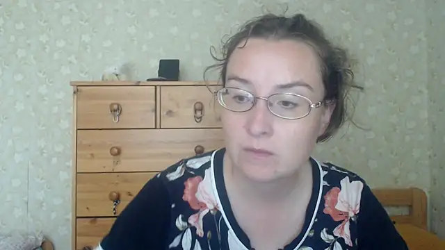 Snapshot of Smart_Rose chatting on July 11, 2026, 1:44 pm Smart Rose online show from July 11, 2026, 1:44 pm