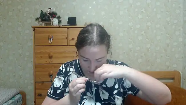 Smart Rose online show from February 4, 2026, 7:31 pm