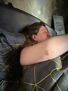 Natali UA online show from April 18, 2026, 10:17 am